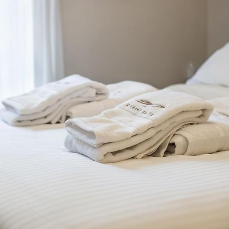 Elegant Suite - พีเรียส ภายนอก รูปภาพ